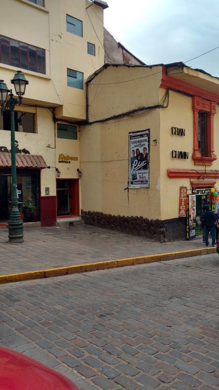 Hospedaje Qori Punku Cusco Exterior photo